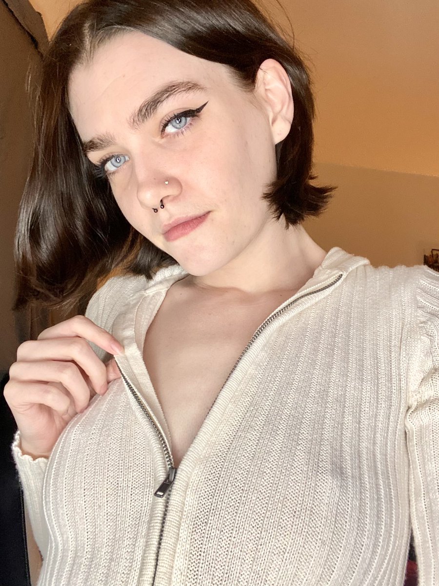 xmissoceanx's tweet photo. Check out my onlyfans 🥰💦 link in my bio 😘 https://t.co/tafgEm4CuG