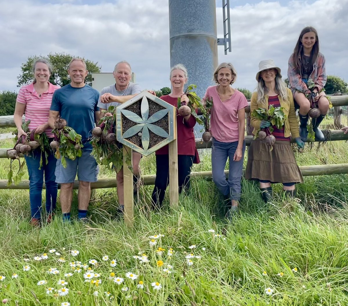 Food in Community tweet media