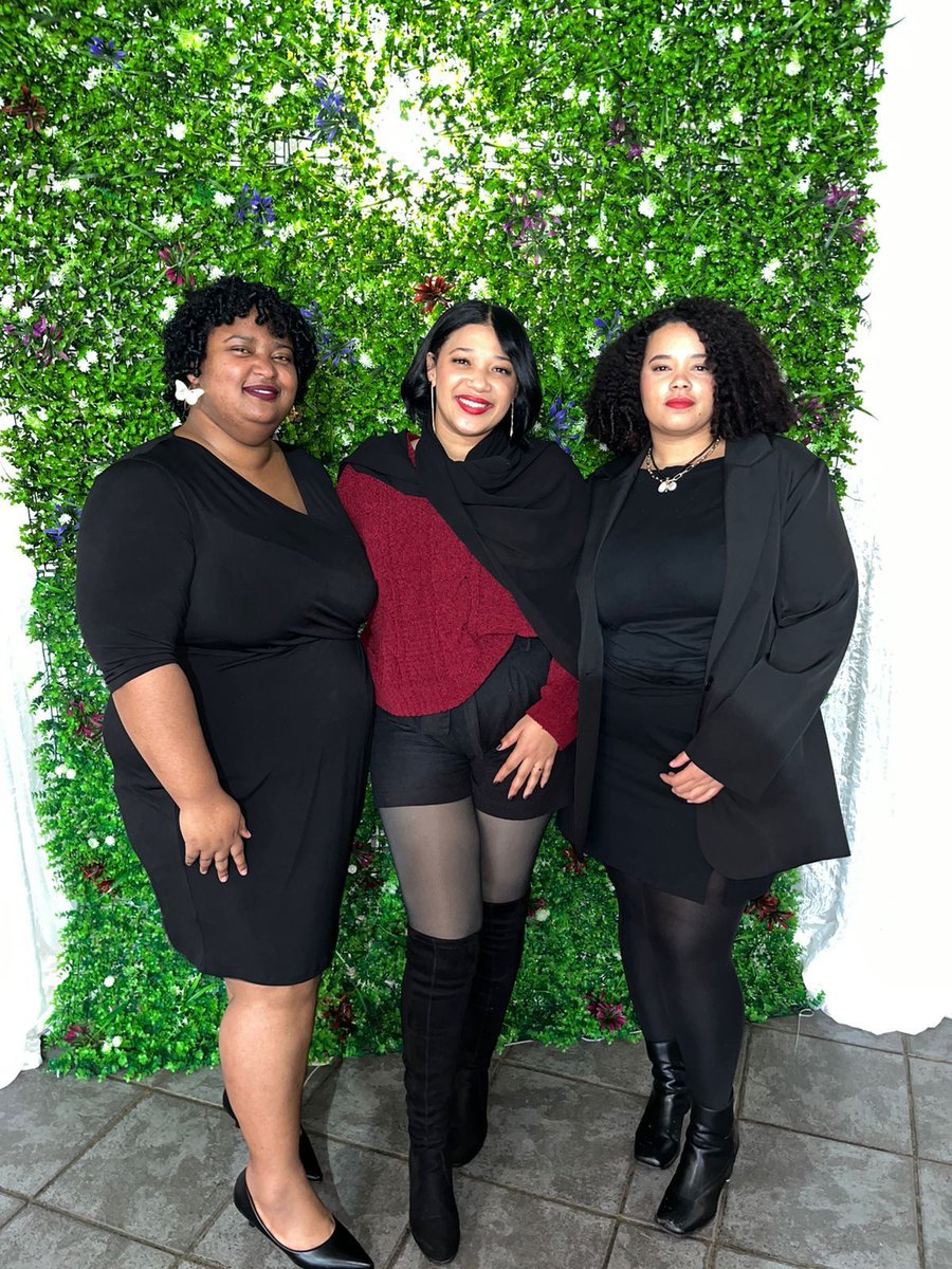 help2read's tweet image. Help2Read Team at Simondium High Tea

They had the honor of being in the presence of a special guest, Dr. Nicolette Williams, who inspired us all with her message: “Anything is possible if you have perseverance.”

Let’s continue to uplift and empower each other! 🌟

#EmpowerWomen