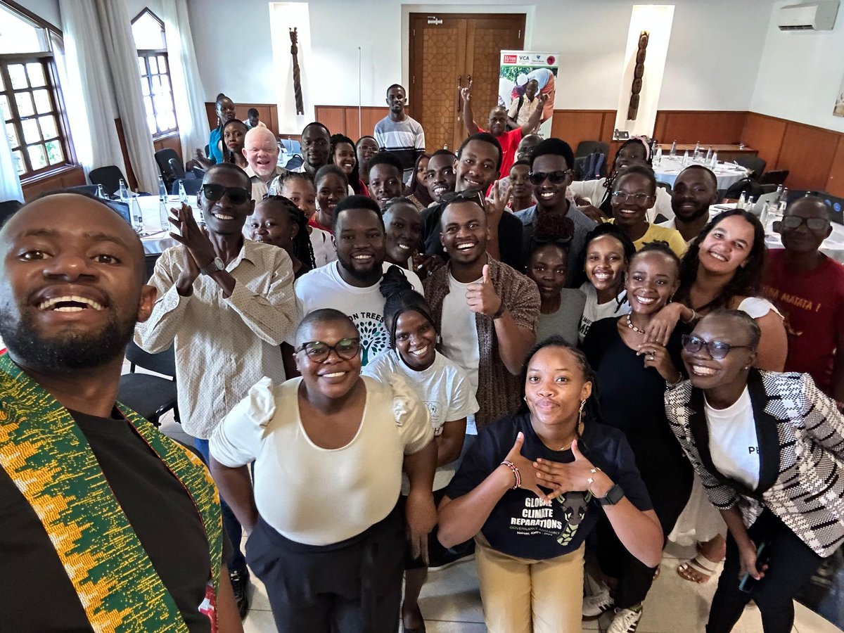 LCOYKenya2026's tweet photo. We are set for Day 3 in Kilifi, where we will be discussing opportunities for youth in Ward Climate Change Planning Committees, exploring funding opportunities, and developing bankable proposals.

#LCOYKE2024 #JustClimateAction #ClimateFinance https://t.co/PO1Io7u4iF