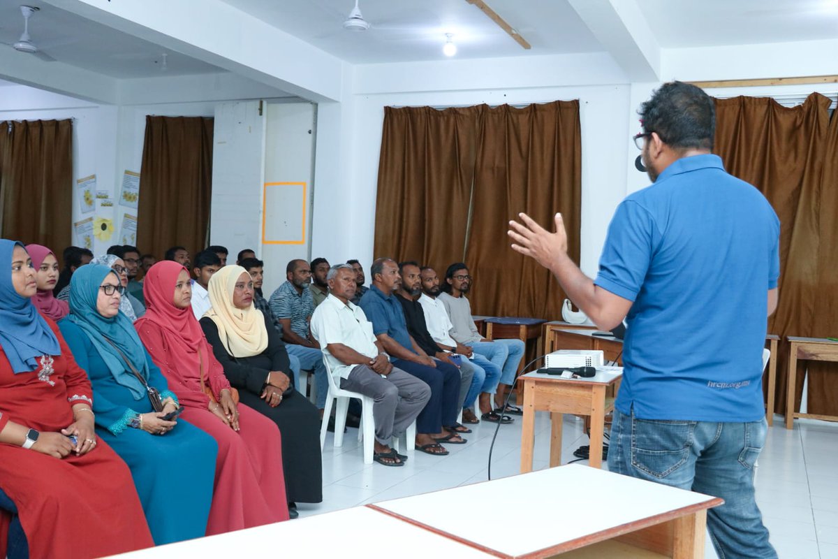 hrcmv's tweet image. HRCM conducted Child Rights Awareness Sessions for Parents at Gdh. Gahdhoo on 19th August. 

#HumanRights #Childrights #RightsAwareness