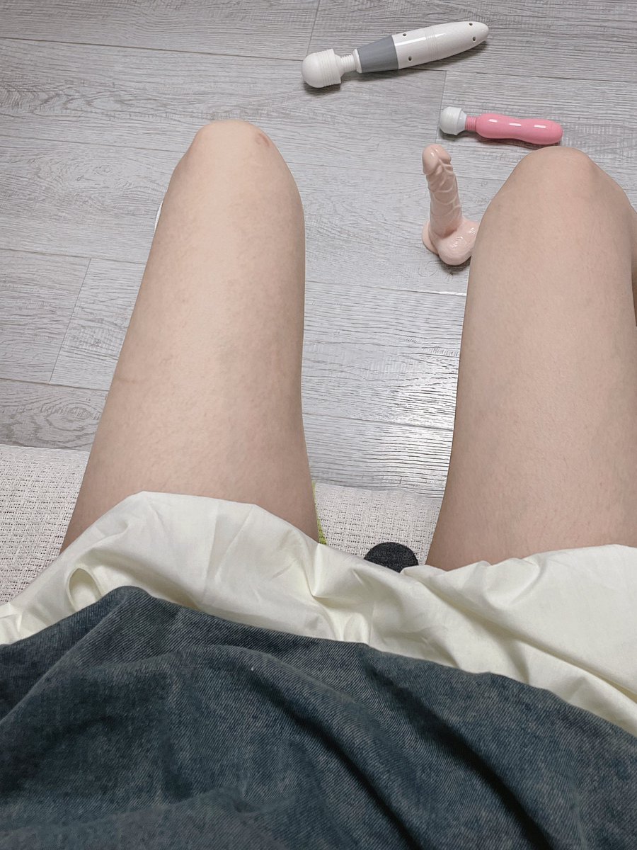 看什么看 把妈妈用完的玩具舔干净
#小鸡巴 #废物男 #锁奴 #男m #公狗 #贡奴 #绿帽王八  #射精管控 #贞操锁 https://t.co/wU7yja95f4