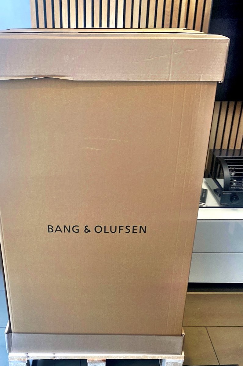 AudioVenue's tweet photo. Bang & Olufsen Beolab 50 in for a client. Complete range available to order from our Maidenhead branch.
.
#bangolufsen #beolab50 #bnospeakers #bnomaidenhead #b&o #beolabspeakers #activespeaker #maidenhead https://t.co/nYHqw2RgRm