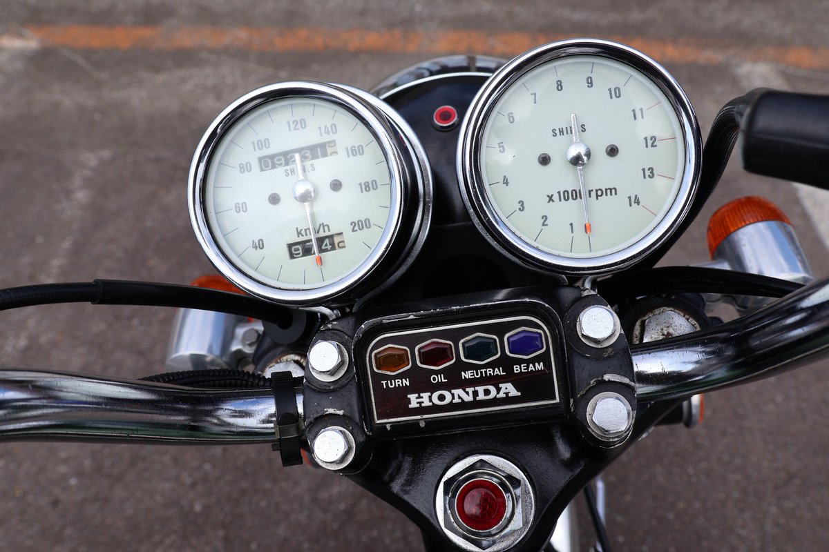 ysp_yokohamam's tweet photo. 鳥海山で出会った名車
🎉 CB350F 🎉
オーナーは 2つ下の同年代
新車で購入して、ナンバーもそのまんま
ところどころオリジナルと違うパーツが付いてますが
お見事です
これからもずうっと乗り続けて下さい
#CB350F #ホンダ #名車 #鳥海山 #YSP横浜南 https://t.co/5Bft4zlxBd