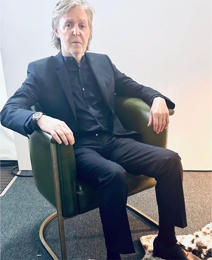 Laurent The Walrus tweet media