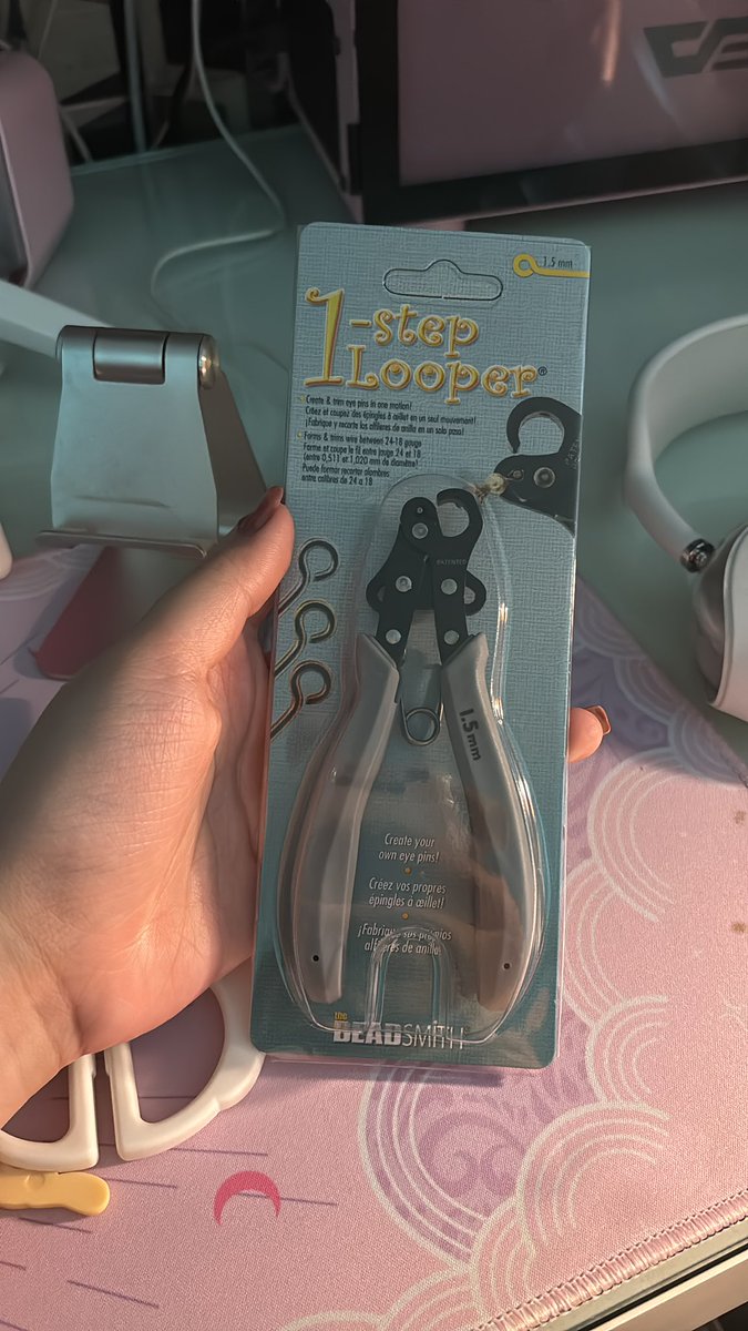 i don’t know why i kept myself from buying this overpriced thing it’s the best investment ever