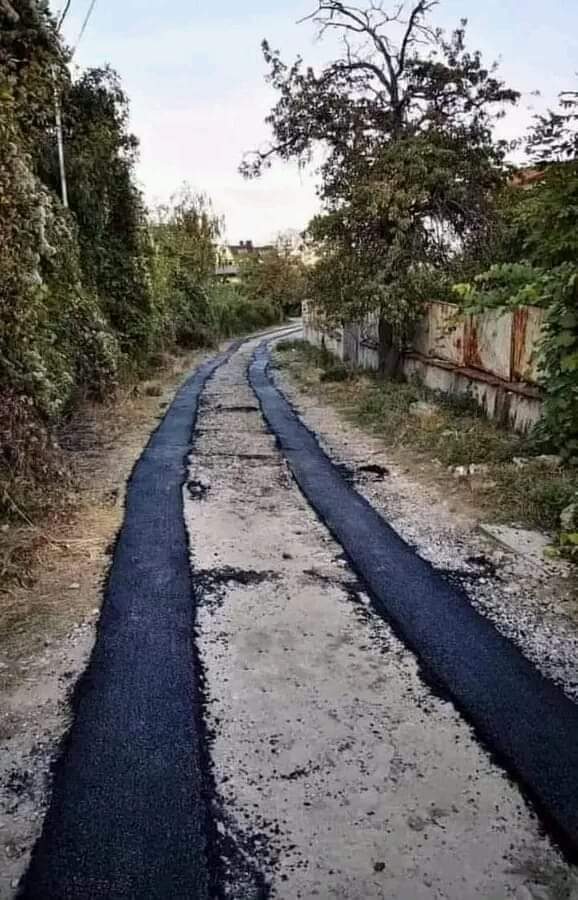 Chetan__Nain's tweet photo. इस सड़क को देख कर आपके मन में क्या बोलने को आ रहा है https://t.co/YLbsIrfZOg