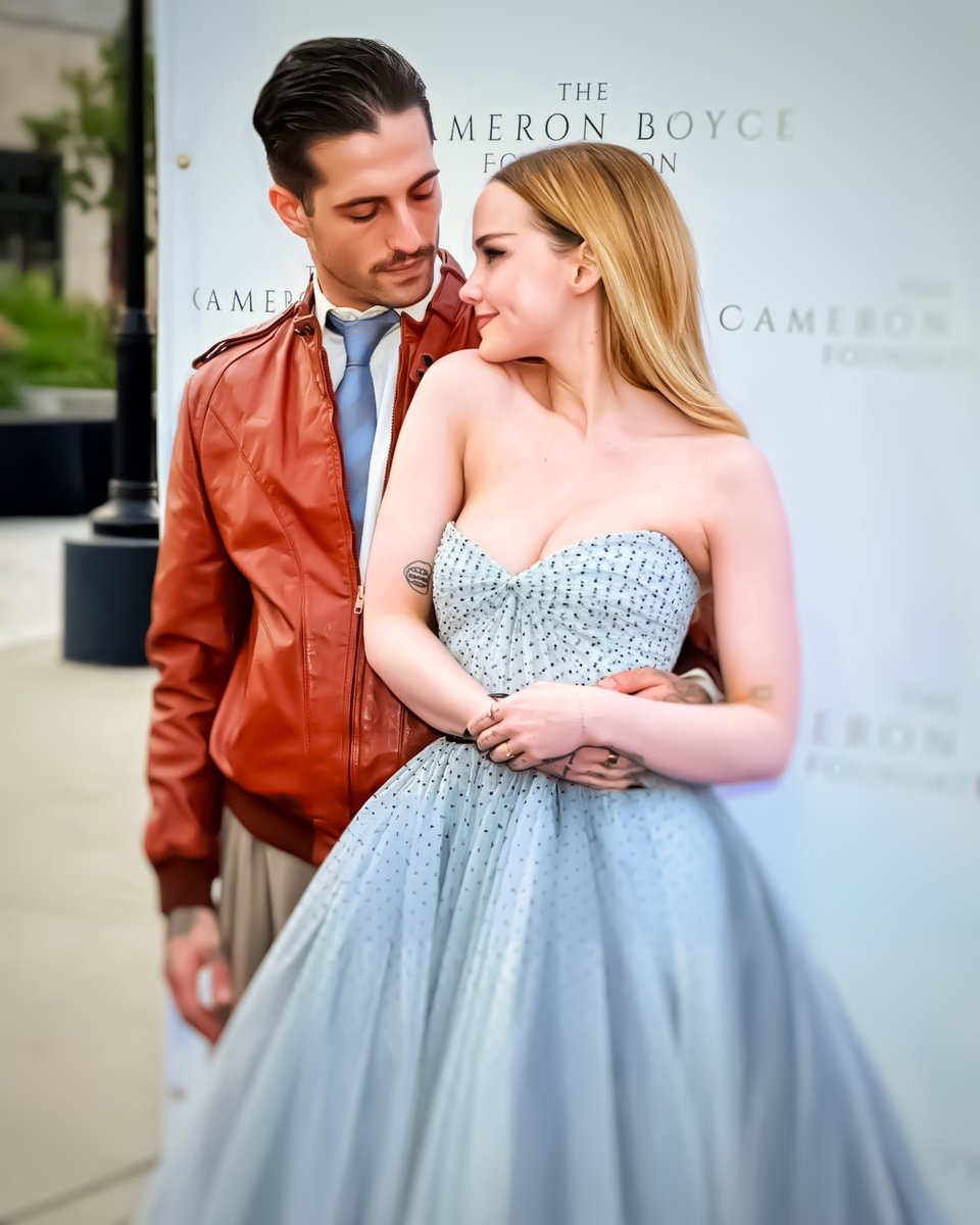 teheitsjing's tweet photo. dove cameron x damiano david appreciation post 🫦 https://t.co/wCeSwVMyHC