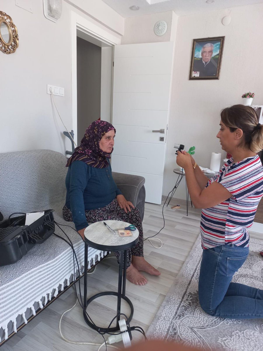 Savaştepe İlçe Nüfus Müdürlüğü olarak İlçemizin Merkez Mahallerine yönelik #AdresteNüfusHizmeti sunmaya, Nüfus Müdürlüğümüze gelemecek durumda olanların T.C. Kimlik kartı Başvurularını adreslerinde almaya devam etmekteyiz. 
<a href="/TCNufus/">Nüfus ve Vatandaşlık İşleri Genel Müdürlüğü</a>
<a href="/Balikesir_nvi/">Balıkesir İl Nüfus ve Vatandaşlık Müdürlüğü</a>
<a href="/valiustaoglu/">İsmail Ustaoğlu</a>
<a href="/MahmutKececi61/">🇹🇷Mahmut KEÇECİ🇹🇷</a>