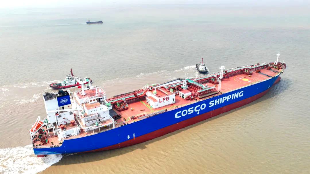 COSCOSHIPPING's tweet image. 2024 H1, COSCO SHIPPING Heavy Industry (Zhoushan) completed 66 &quot;New Energy+&quot; ship renovation projects!
⚙️This include shore power renovation, propeller blade replacement, bulbous bow retrofit, guide vane installation and etc. Our list is growing fast.
#CaptainPandasService