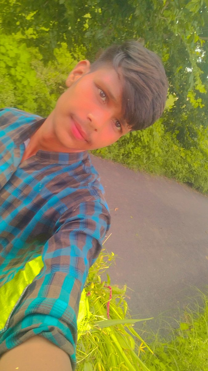 vishalkumar_FBD's tweet photo. Desi Balak 
#desibalak 
#Gaon 
#kattarhindu 
#UttarPradsh https://t.co/5MyN43x1iU