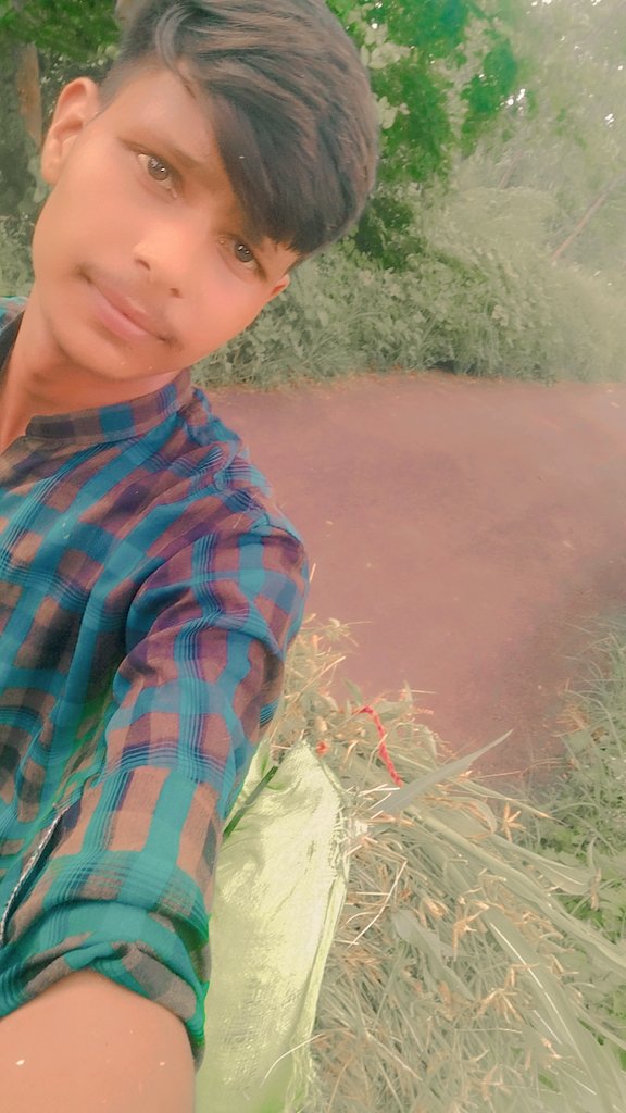 vishalkumar_FBD's tweet photo. Desi Balak 
#desibalak 
#Gaon 
#kattarhindu 
#UttarPradsh https://t.co/5MyN43x1iU