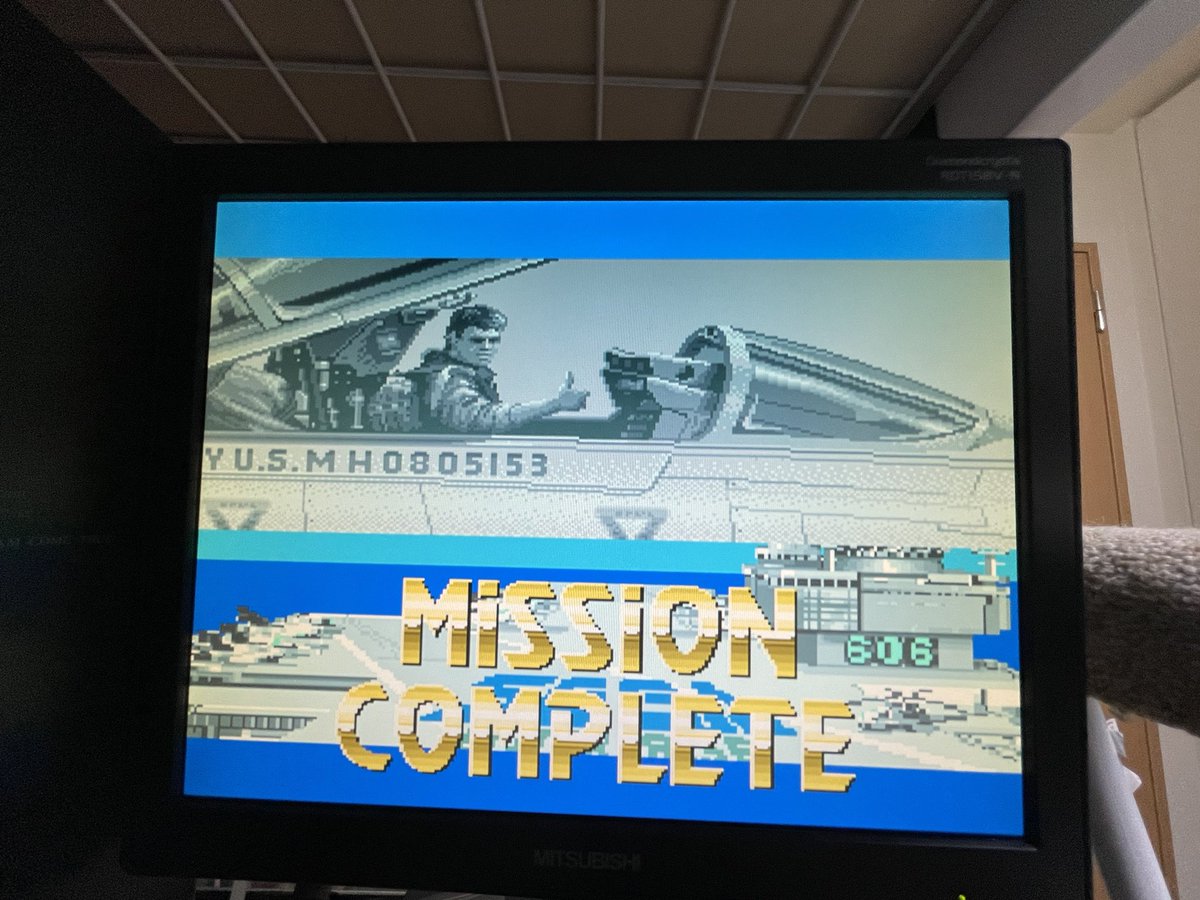 ponchogw's tweet photo. ずっと欲しかった、x68000でusbマウスを使えるようにするコンバータ。コミケで買いました。
マウスを使わないと操作できないx68版のアフターバーナーを、ようやく遊ぶ事が出来た🥹
コンティニューを繰り返し何とかクリア
「オマケ」も実機で見れて大満足です。
#x68000 https://t.co/oRCJkJINH2