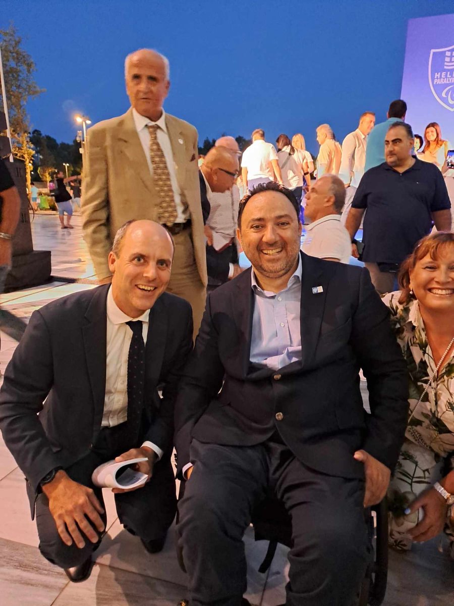 La France en Grèce 🇨🇵🇪🇺 tweet media