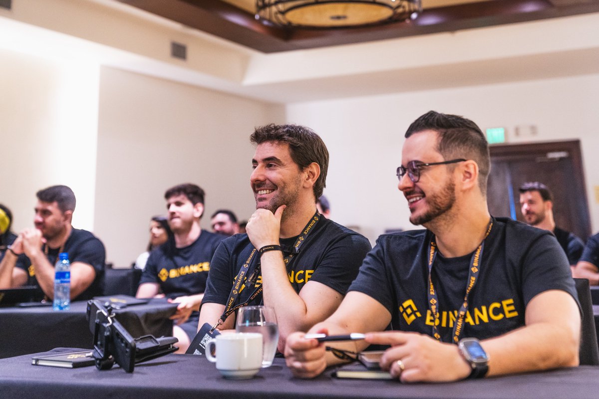 binance tweet picture