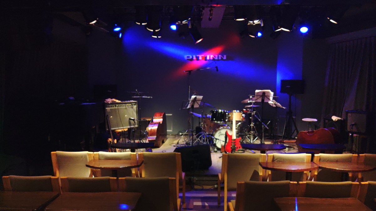 itani_perc_ds's tweet photo. 今日はこのようなセッティングでした
This was the setup today.
#ライブ #concert
#パーカッション #percussion
#ドラム #drums
#ツータム #TwoTams
#ツインペダル #DoublePedal
#エイブルトンライブ #AbletonLive
#カシシ #caxixi
#金属 #metals https://t.co/39m9XtypPh