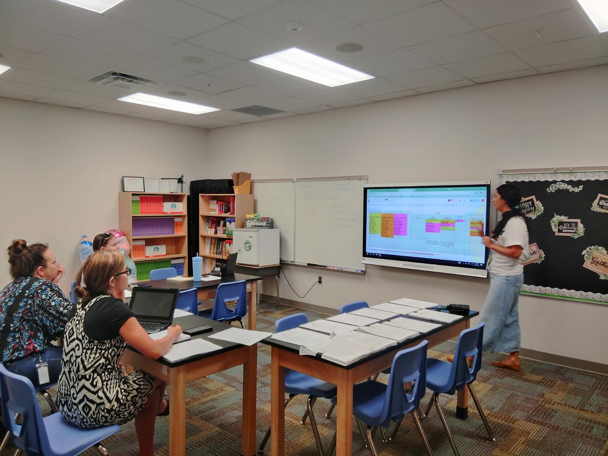 Testing &amp; Interventions will begin shortly and our staff is ready thanks to our amazing CRT &amp; Interventionist! Great job prepping our teachers! <a href="/OCPSnews/">ocpsnews</a> <a href="/DrRahim_Jones/">Dr. Rahim Jones</a>