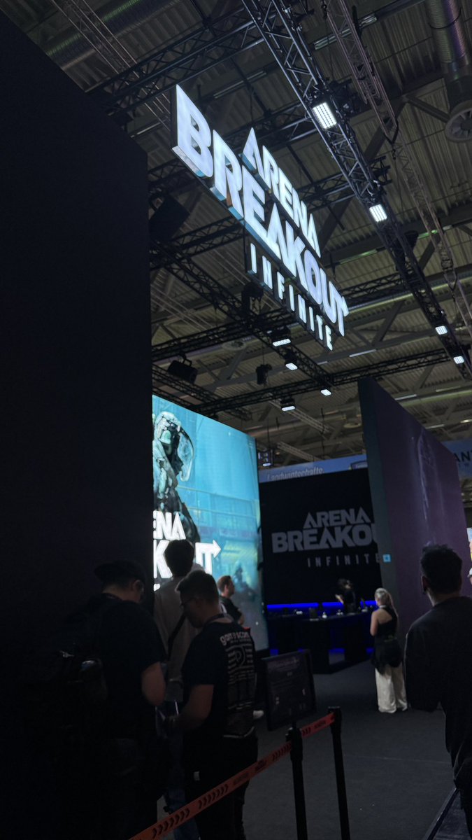 Berd95's tweet image. Chilling at Gamescom

#ArenaBreakoutinfinite #ABIGamescom
