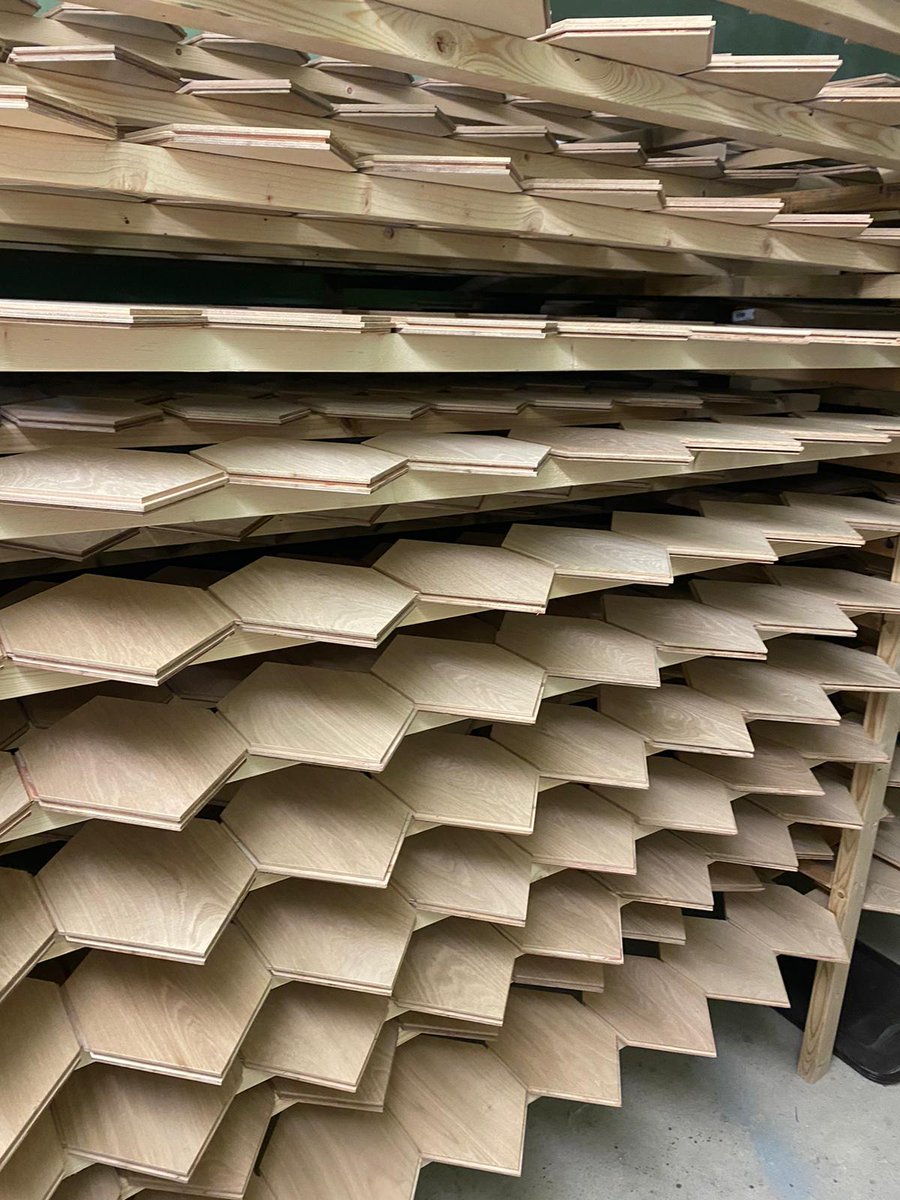 Why blend in when your floors can stand out? Our Bespoke Cream Velvet Oak flooring is more than just a foundation—it's a statement. Geometric vibes, velvet smoothness, and oak elegance come together to make every step extraordinary. Your feet (and guests) will thank you! 😉