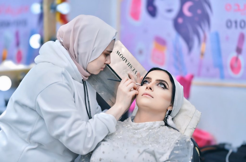 sara_refida's tweet photo. هاي انا ساره رفيده ميكاب ارتيست 
#makeup_Arits :_sara refida 
https://t.co/iwVs128Nfr
https://t.co/VTMWKS2SoI
https://t.co/P09EY2wUS4
للاستفسار خاص📱
ميكاب :_
سواريه _هاي سواريه _زفاف _كتب كتاب _حنه _خطوبه 
لف الطرحه :_
تركي _سوري_مصري_نقاب_خمار _نص حجاب 🤍 https://t.co/ce6tPKp2a3