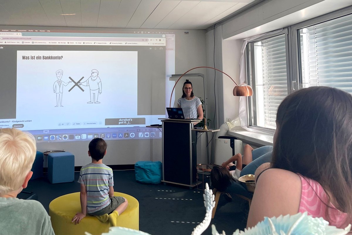 🎉 PAIR #KidsDay Round 2!

Summer childcare can be tough, so we’ve made it easier by welcoming our colleagues’ kids to the Berlin office. 

With a fun agenda including marshmallow challenges, treasure hunts, and a playful financial literacy session, the day was a hit! 💰📚