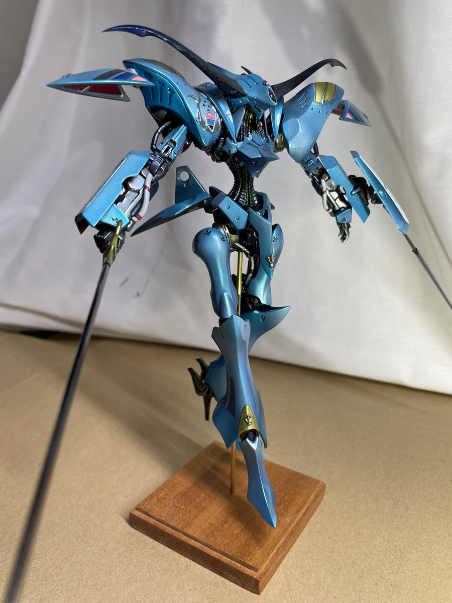 axel_mako's tweet photo. 1/144 Vサイレン ネプチューン完成しました🙌　色々と失敗した所は1/100でリベンジしたいと思います。デザイン展で発注したクリスティンの複製原画が届いたらまた一緒に撮影しまーす😆
#FSS_jp https://t.co/S34OsH7i5M