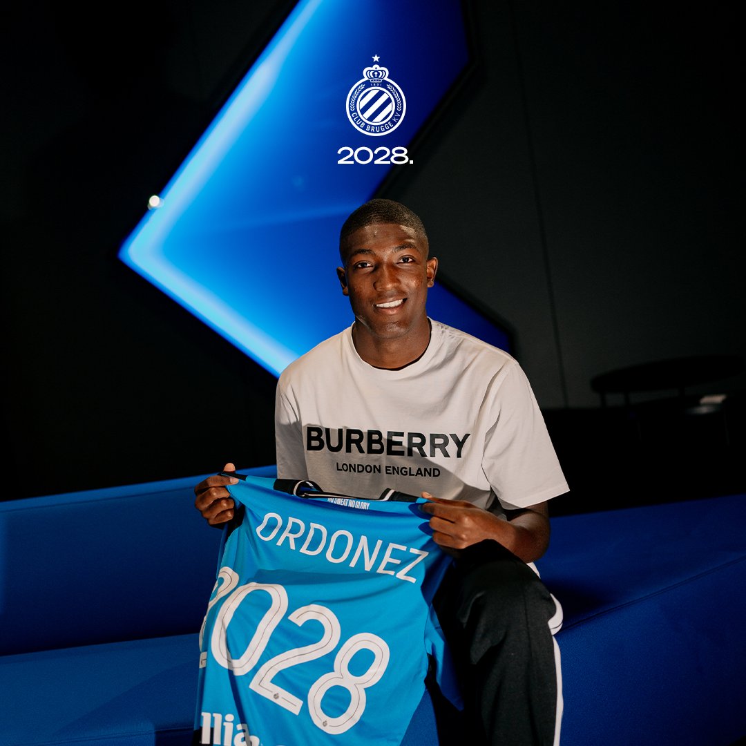 ClubBrugge's tweet photo. Ready for what’s coming next. 😍✍️