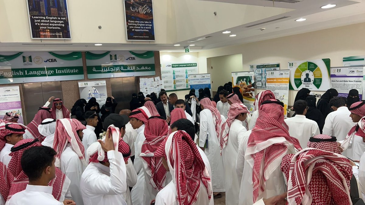 event_ut's tweet photo. اقام معهد تعليم اللغة الإنجليزية ممثلاً ببرنامج ستارز، يوم تهيئة الطلاب والطالبات المستجدين #للعام_الجامعي_الجديد_١٤٤٦هـ ، تم توعية الطلاب بالخدمات المقدمة من الجامعة، والتعريف بالمعهد والخدمات التي يقدمها ، والتعريف ببرنامج ستارز والهدف منه، بحضور واسع من الطلاب والطالبات. https://t.co/vMrJ9keJQ3