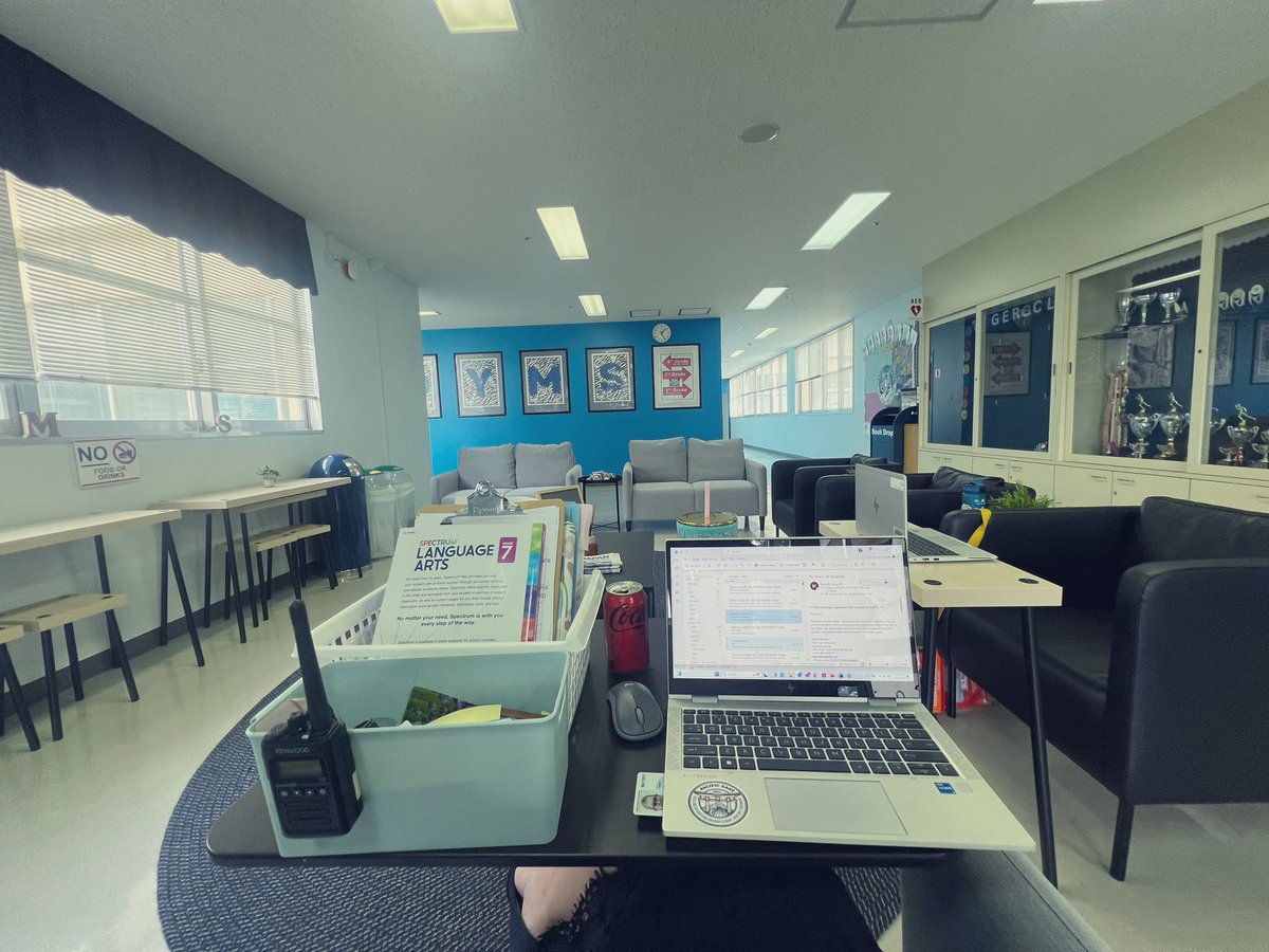 Who says we need a 21st-century building to create a shared flex space for collaboration and planning? Thanks <a href="/RebokYMS/">Jacqueline Rebok</a> for working with me in the flex space today on our grade book and standards-based grading! My favorite part was greeting the new 6th graders as they walked by🍎