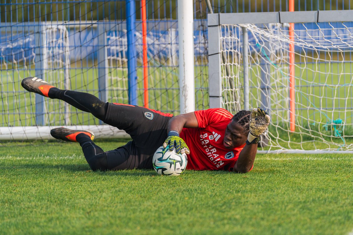 ParisFC's tweet photo. Nos 𝒔𝒖𝒑𝒆𝒓 𝒎𝒆𝒏 💨⚡️

🔵⚪️ #CertifiéParis https://t.co/x6UflK6VHk