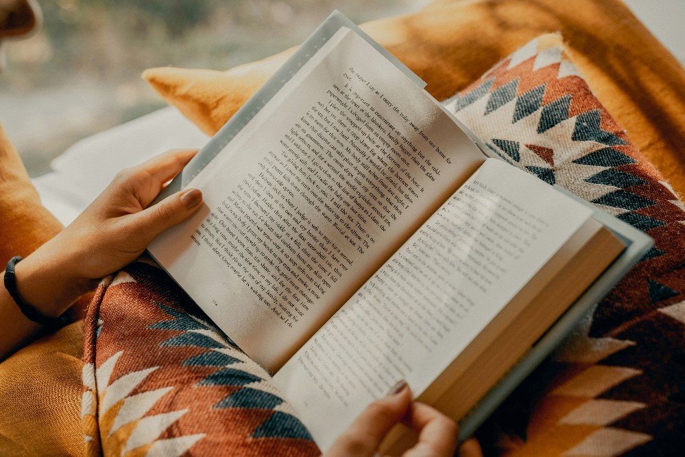 🪔 Entraîner l' #IA à comprendre notre manière de raconter des histoires : le projet 'Reading Emotions' est en cours sur <a href="/the_zooniverse/">The Zooniverse</a> 

zooniverse.org/projects/citiz… 

#crowdsourcing #storytelling