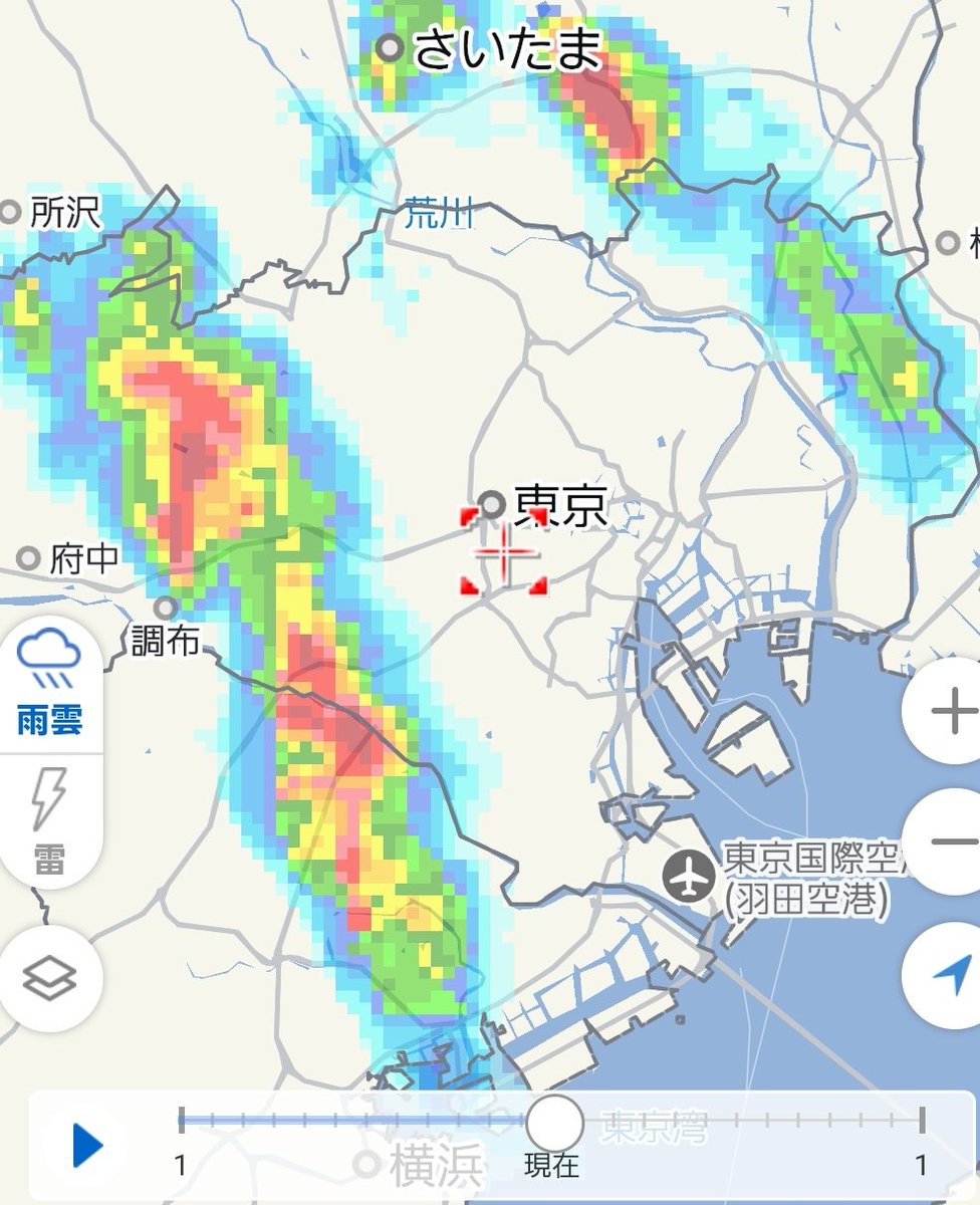 雨雲にサンドされてる 