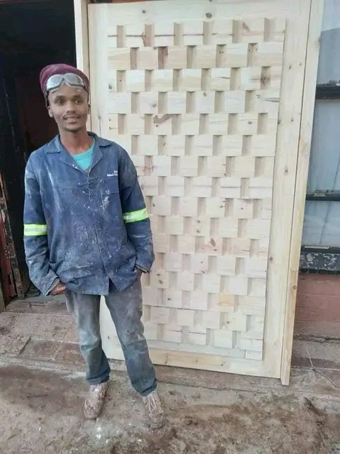 AssetForensics's tweet image. Pule Modise was a welder, he is now a qualified accountant 

Lerato #ndlozi Thuso | Naledi Chirwa | mac G | Anele Thabo Bester #zeenaye Chidimma adetshina Musa khawula #BornIntoFame #ChampionsMzansi mac G South Africans girlfriend of 18 #earthquake Ben Affleck Nigerians arrest