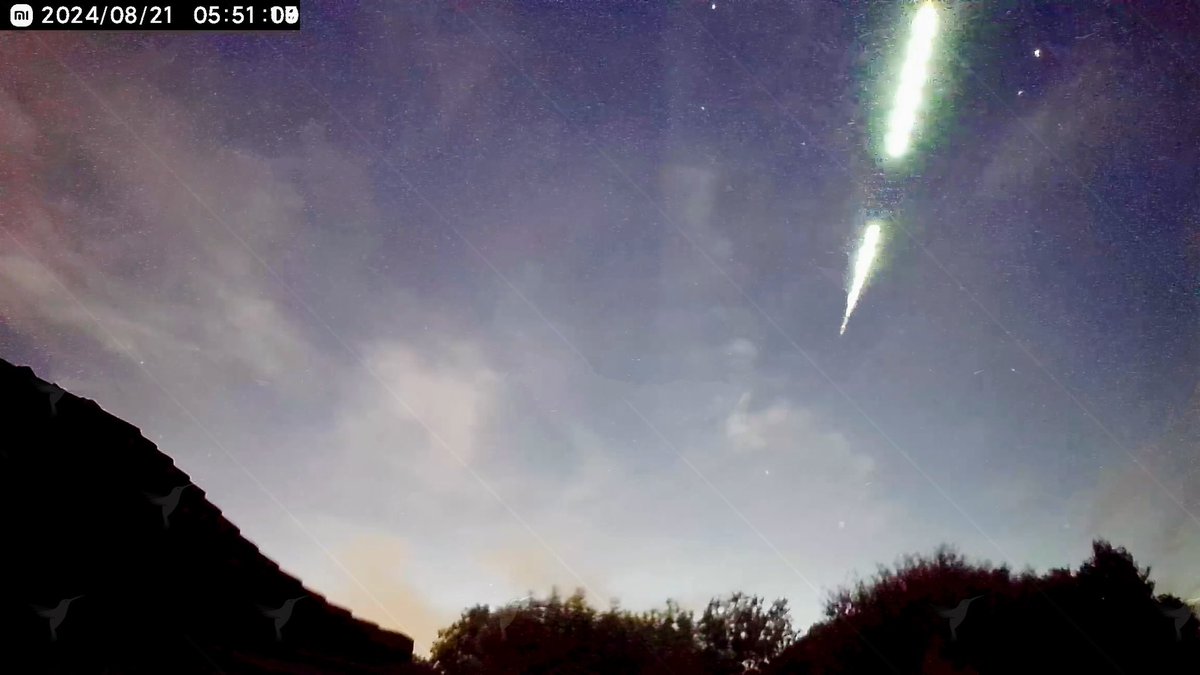 richon65's tweet photo. Et la version couleur sur la dernière caméra…Je ferais le rapport Vigie-Ciel dès que possible 😀@VigieCiel, @eMeteorNews, @UKMeteorNetwork, @OVNI66, @CieldesHommes, @strewnify, @bureaudesovnis, @MeprisesduCiel, @MeteoriticalSoc, @MeteoriticsPS. https://t.co/67reI7ySbJ
