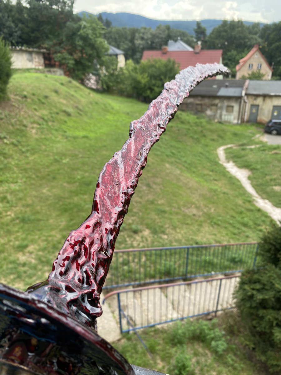 YharnamWorkshop's tweet photo. Rivers of Blood done 🩸 

#eldenring #cosplay #prop https://t.co/mJbz9Lg0jQ