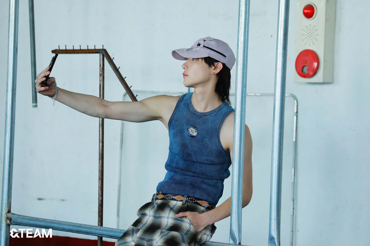 &TEAM '声変わり' MV Behind Photo #andTEAM #声変わり #青嵐_Aoarashi