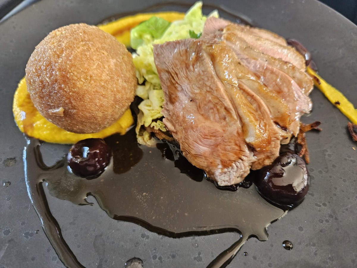 Executive Head Chef, Chris tweet media