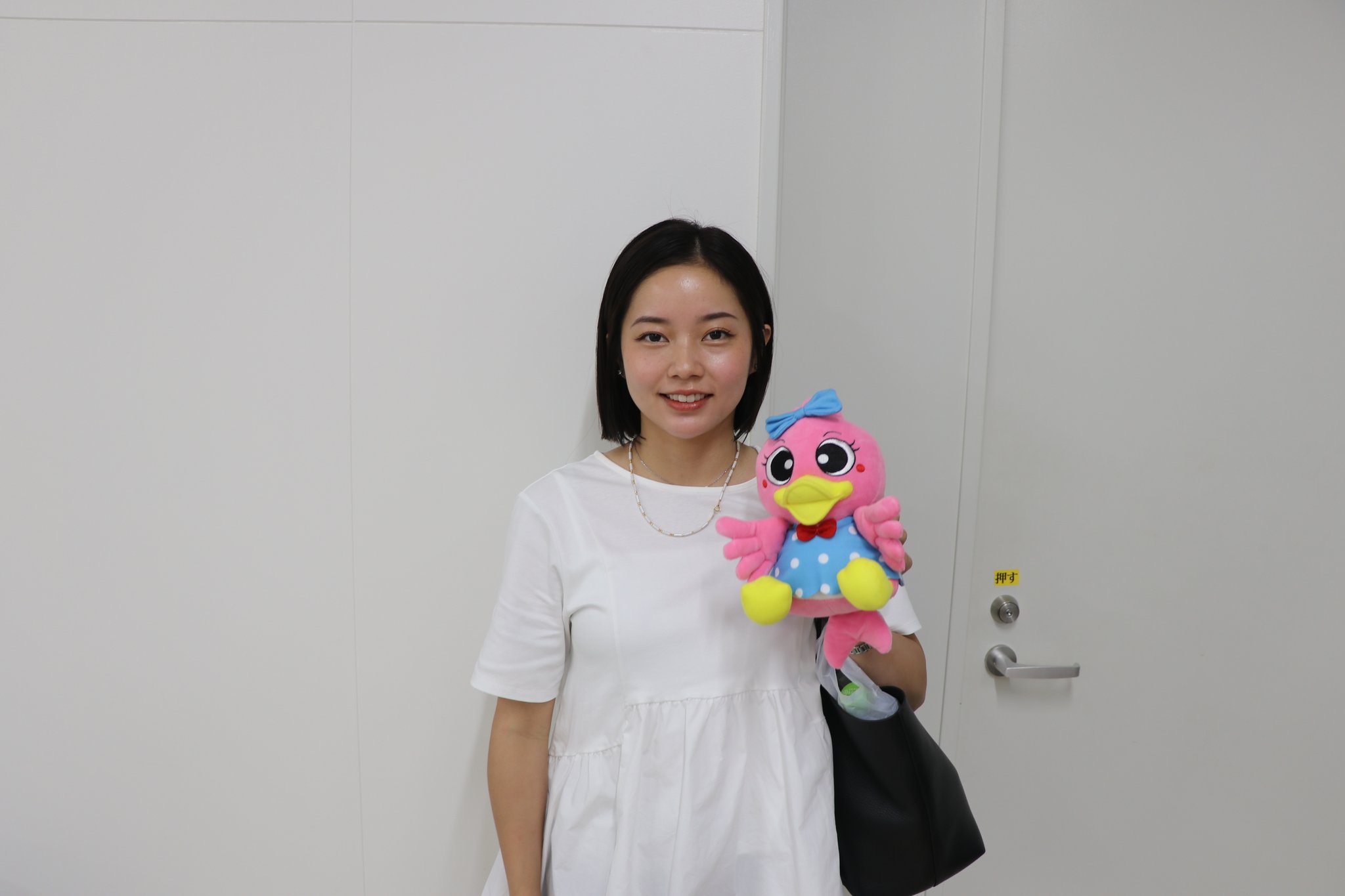 女子ボートレーサー5174川井萌選手サイン入りローリーぬいぐるみ 女子ボートレーサー5174川井萌選手サイン入りローリーぬいぐるみ