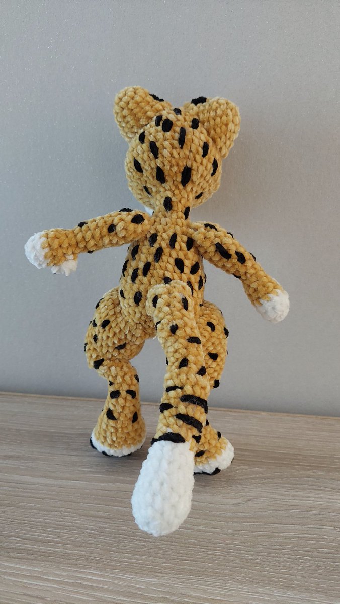 Spinellefennec's tweet photo. Une nouvelle  peluche. Cette fois ci  khamira  une petite guépard.  

#crochetfurry #fursonaplush #crochetpersonalized #plushpersonalized https://t.co/gIMbMOFAKs