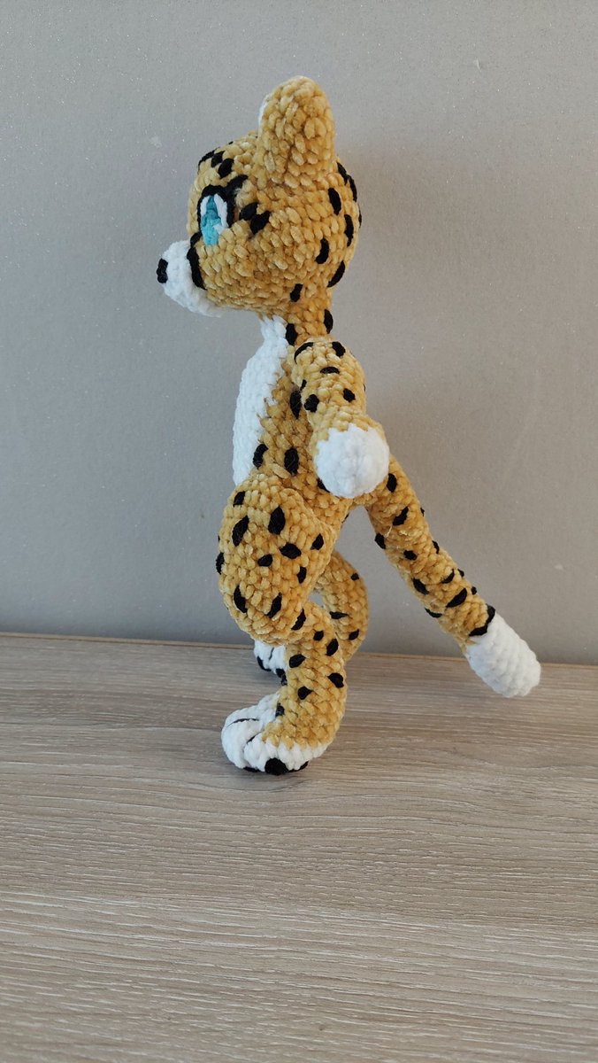 Spinellefennec's tweet photo. Une nouvelle  peluche. Cette fois ci  khamira  une petite guépard.  

#crochetfurry #fursonaplush #crochetpersonalized #plushpersonalized https://t.co/gIMbMOFAKs