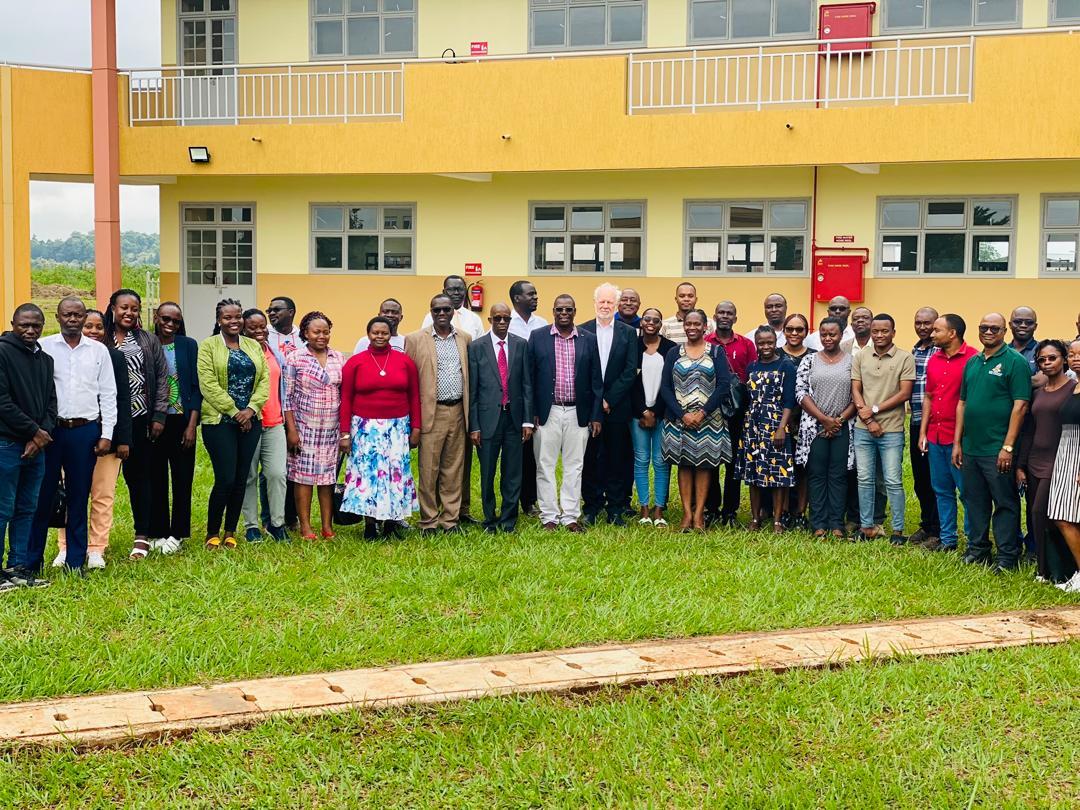 Moses Muhwezi (@profmuhwezi) on Twitter photo I opened the 10 days Eenergy Economics and Governance boot camp for <a href="/OfficialMubs/">Makerere University Business School</a> and Tanzania Masters and PhD. students at the Uganda Petroleum Institute Kigumba. They will also visit oil developments in Hoima. We have facilitators from Norway, Tanzania, and Uganda.
<a href="/Makerere/">Makerere University</a> I opened the 10 days Eenergy Economics and Governance boot camp for <a href="/OfficialMubs/">Makerere University Business School</a> and Tanzania Masters and PhD. students at the Uganda Petroleum Institute Kigumba. They will also visit oil developments in Hoima. We have facilitators from Norway, Tanzania, and Uganda.
<a href="/Makerere/">Makerere University</a>