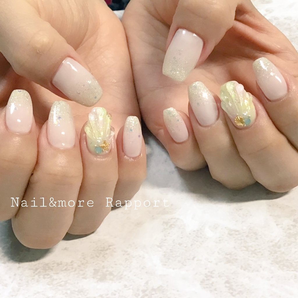 Rapport0227's tweet photo. 🧜♀️マーメイドネイル🧜♀️
先程の投稿に続き、こちらはハンドバージョンです🙌✨
#nail #Rapport #osaka #gelnail #simplenail #summernail #ネイル #ネイルケア #ジェルネイル #シンプルネイル #ナチュラルネイル #マーメイドネイル #ニュアンスネイル #夏ネイル #大阪ネイルサロン #淡路ネイルサロン https://t.co/C967RTGWcR