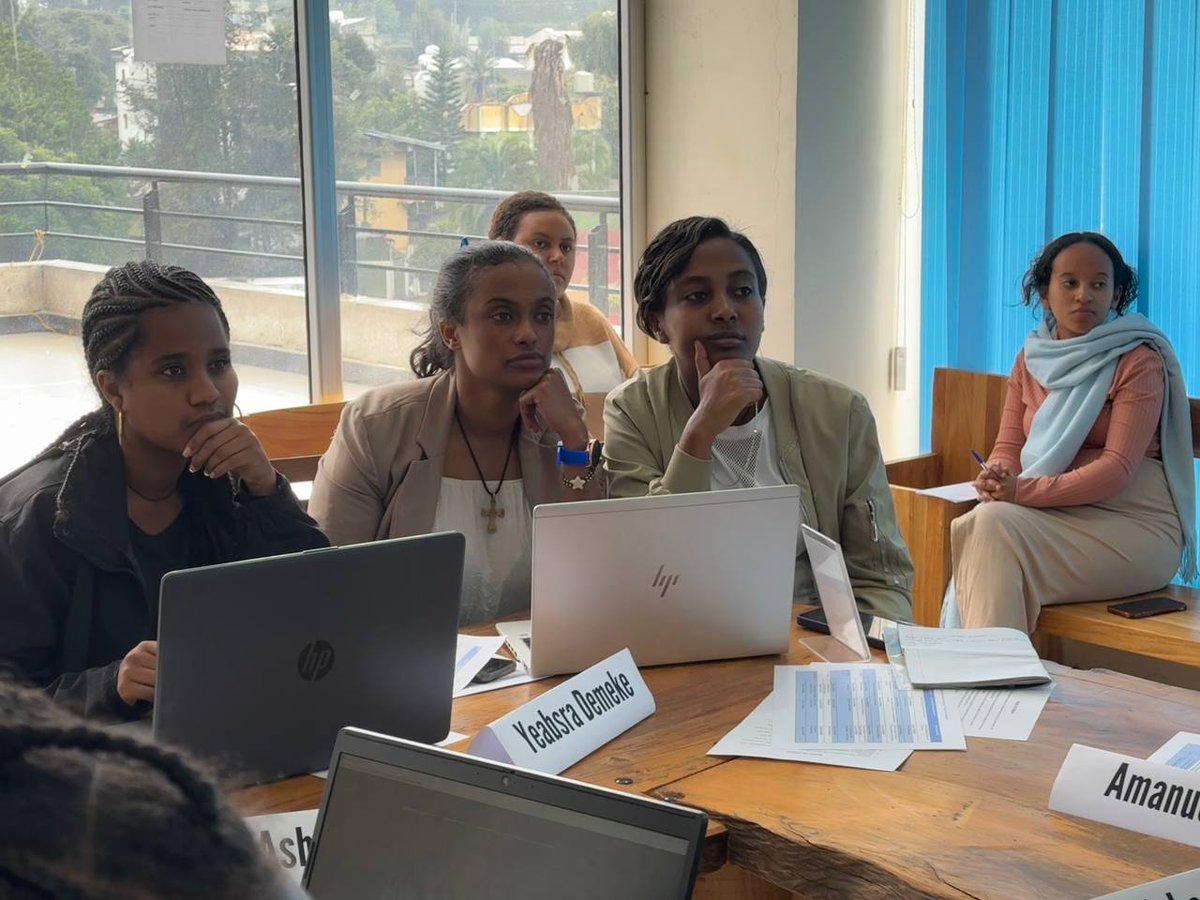 MediaMersa's tweet photo. We just kicked off our #JournalismCrashCourse with an engaging induction session and hands-on skill set training! 🎓📹 Organized by @MediaMersa with @dw_akademie, we’re excited to support these aspiring journalists in their journey. Stay tuned for more! 🇪🇹 #MediaEducation https://t.co/mGUGksgpaK