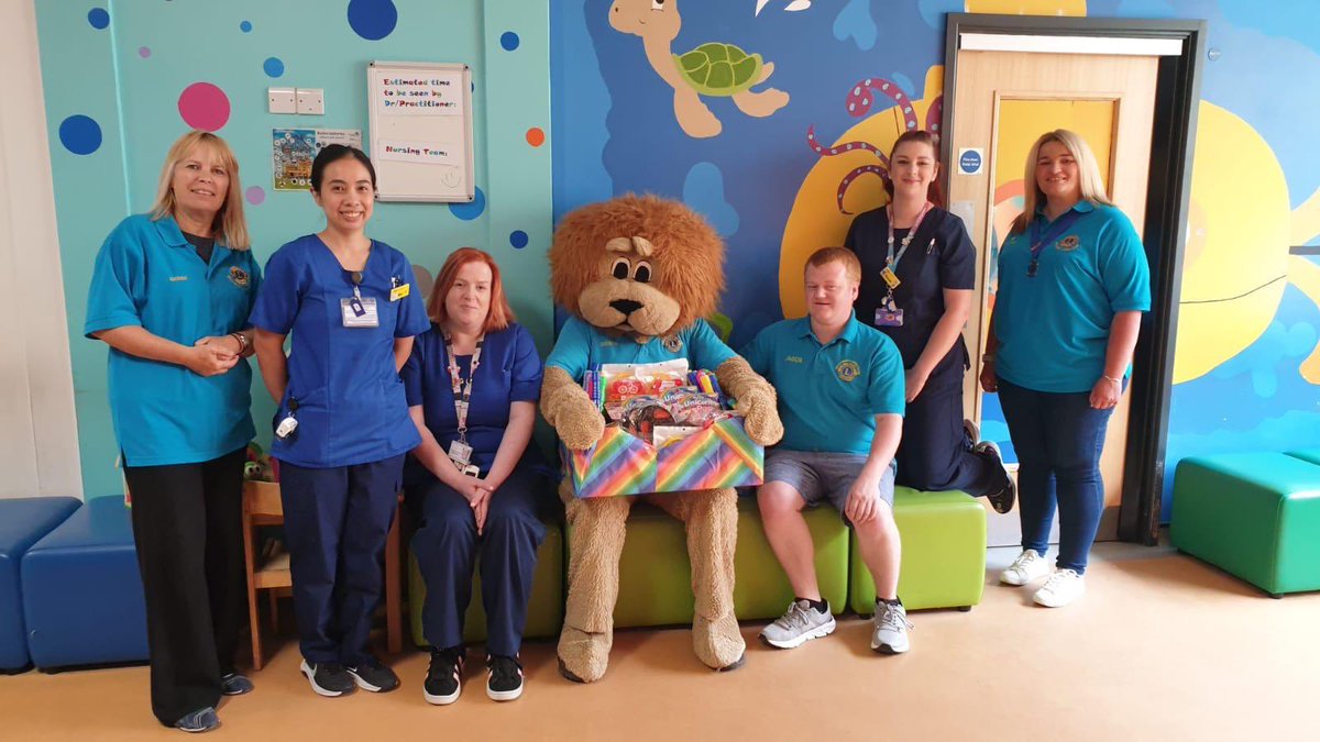 Band 5 Staff Nurse positions available in the Children’s Emergency Department <a href="/ed_bath/">Emergency Department, Bath</a> <a href="/RUHBath/">RUH Bath 🏥</a> 
Come and join our award winning team ♥️
<a href="/RUH_careers/">RUH Bath Careers</a> #PaediatricNurse #EmergencyNurse #Nurse

ruh.nhs.uk/careers/vacanc…