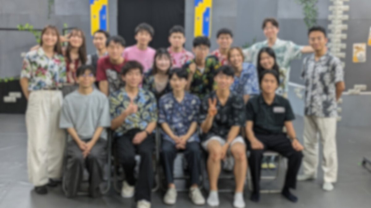 utess_speech's tweet photo. 【Summer Speech Contest】
8月14日にE.S.S.全体の合宿イベントとして、Summer Speech Contestが行われました！
今年のテーマは”Bonfire”でした。🔥
ドラマセクションの人も大勢観戦し、非常に盛り上がる大会となりました！
これが最後の新歓企画ですが、これからも25のみんなの活躍が楽しみです。 https://t.co/ISHVSnLWGT