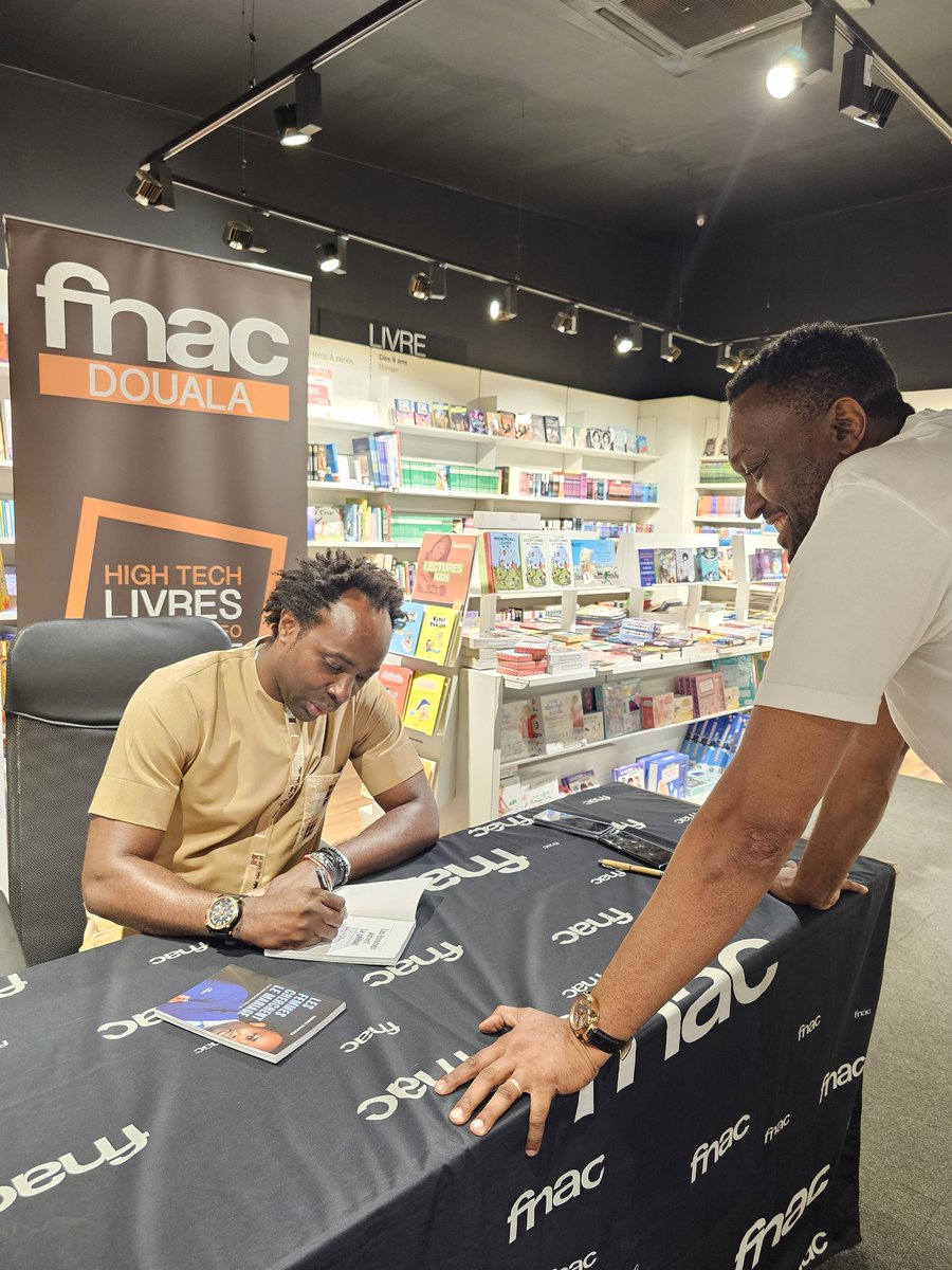 Dedicace #Books #author #Fnac #Douala