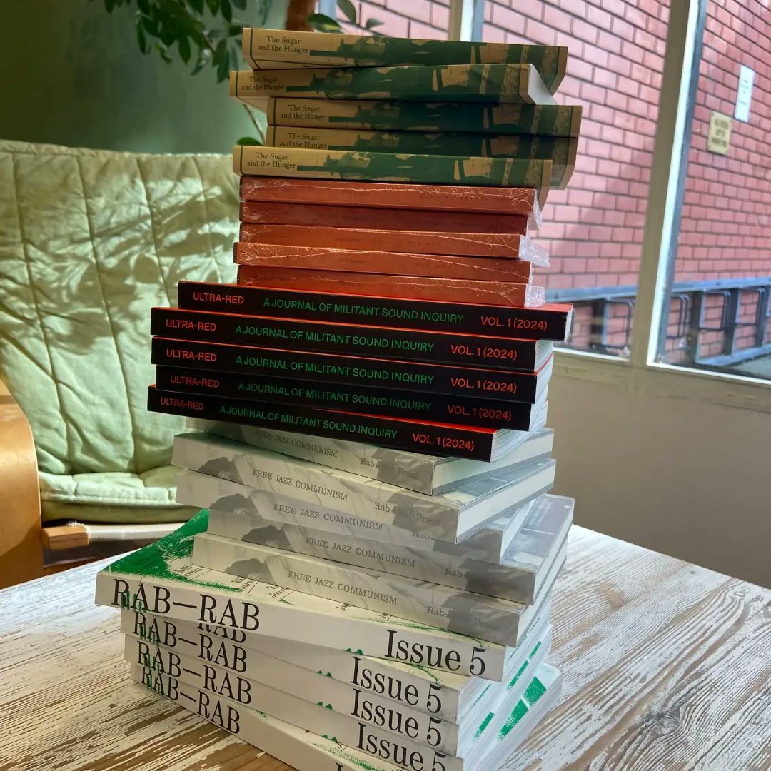 Caracol Books tweet media