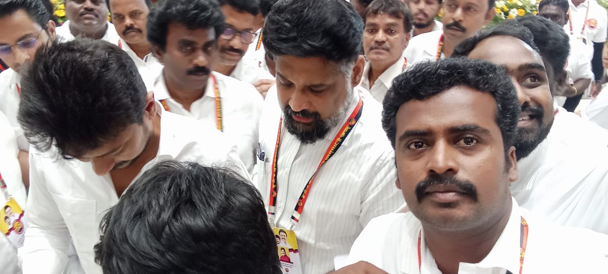 prathabmsp's tweet photo. @gauthamponmudy  விழுப்புரம் தெற்கு மாவட்ட பொறுப்பாளர் அண்ணன் அவர்களுக்கு இனிய பிறந்தநாள் நல்வாழ்த்துக்கள் மதுரை வடக்கு மாவட்ட விளையாட்டு மேம்பாட்டு அணி.. https://t.co/WX0iQ2cZ6J