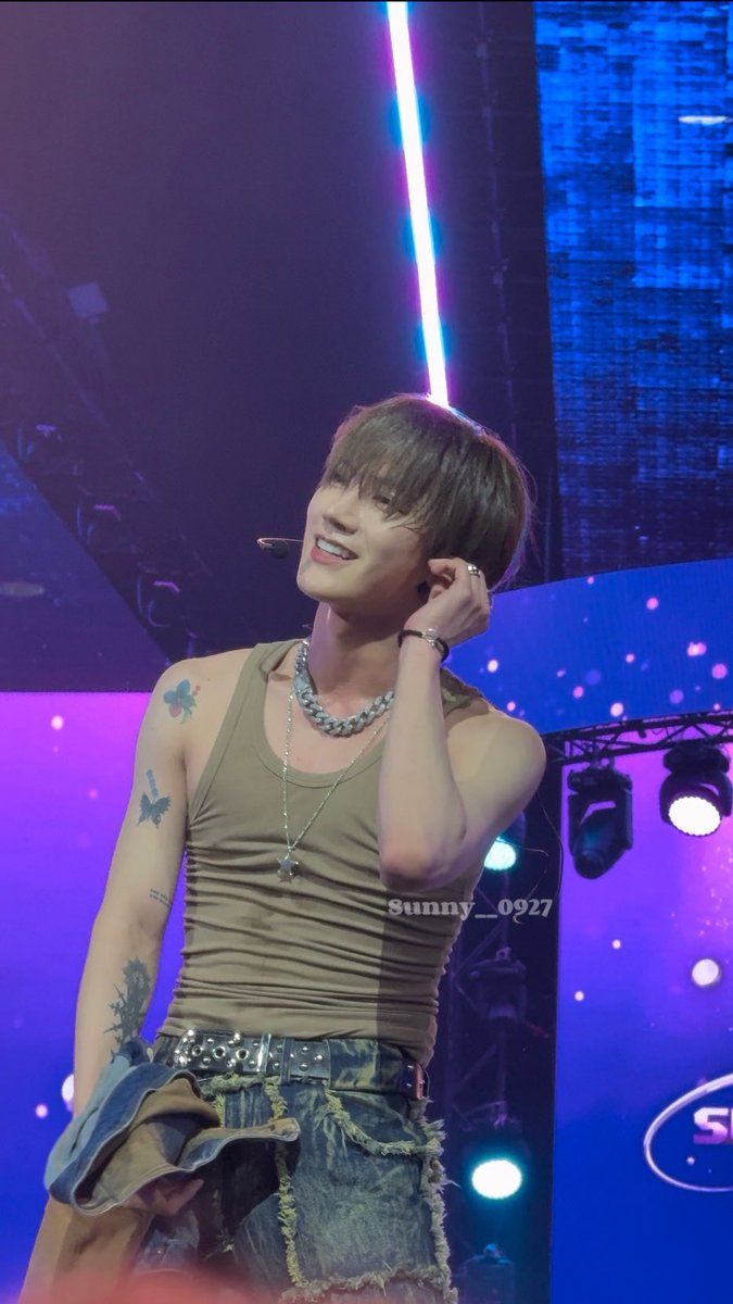 TTen_10velys's tweet photo. จะขาด Set นี้ได้อย่างไร

#TEN #TENLEE #เตนล์ #텐 #李永钦 #テン https://t.co/TTKlSRKrjh