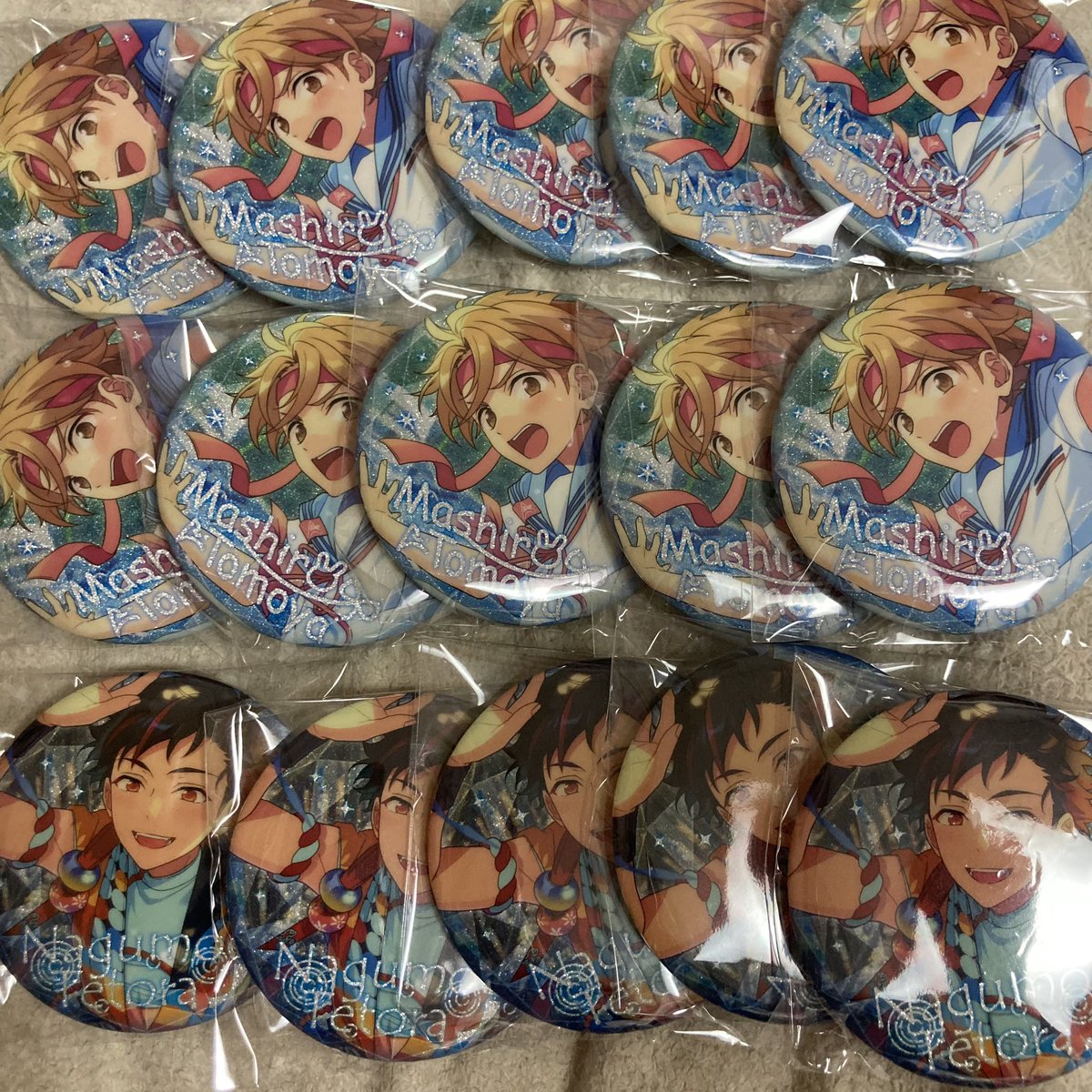 trrr_hid's tweet photo. 【譲渡】あんスタ 中国 旋律アクスタ
譲: ニキ 晃牙 ☆薫
求: 零一彩または各760円＋送料
譲渡の場合☆は2枚目同数引取 https://t.co/GnxoYR8Udr